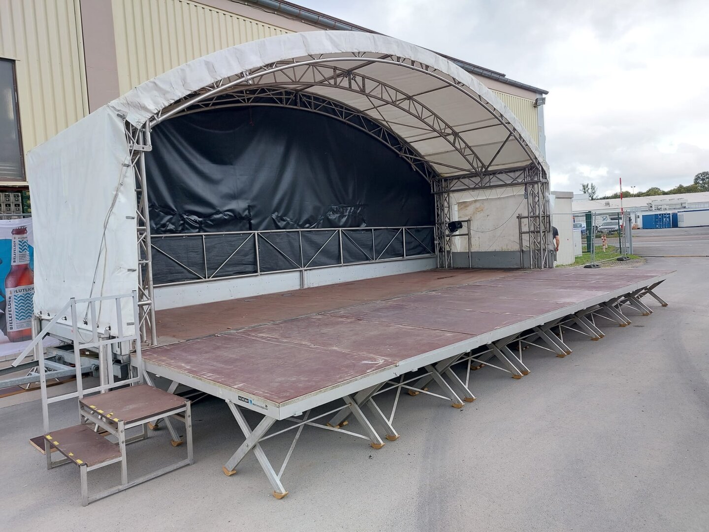 Der Riese Bruno - Große Eventbühne für Festivals und Großveranstaltungen in NRW